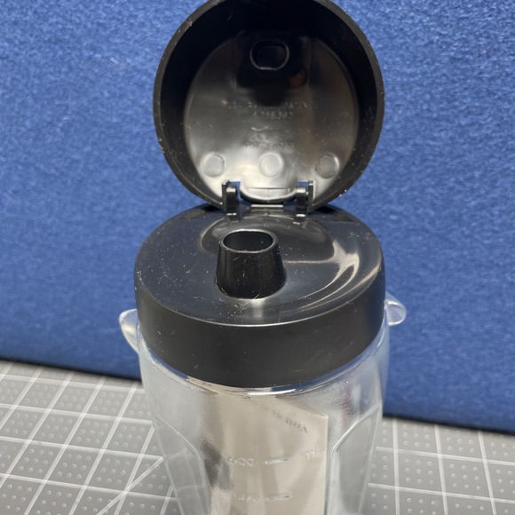 OSTER BLEND-N-GO 6026 6848 20 oz BLENDER CUP BOTTLE TRAVEL TUMBLER - Picture 3 of 6